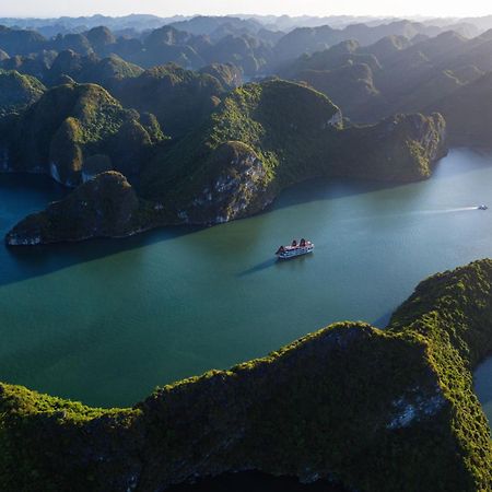 Отель V'Spirit Cruise Халонг Экстерьер фото